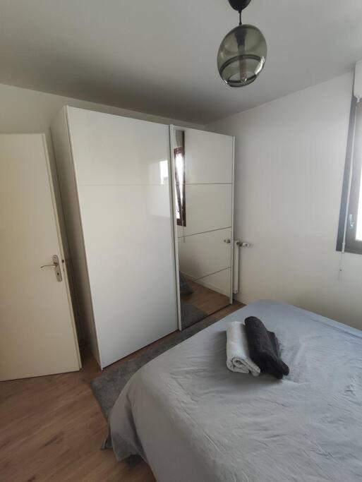 Charmant Appartement Proche Paris อูเบินน์ ภายนอก รูปภาพ